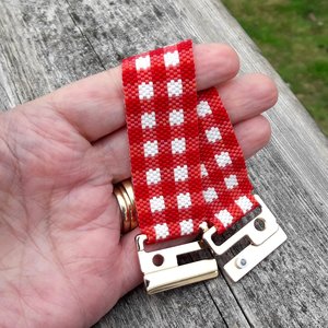 Peyote Stitch Bracelet Pattern, Retro Gingham, Bead with Bugs (PDF)