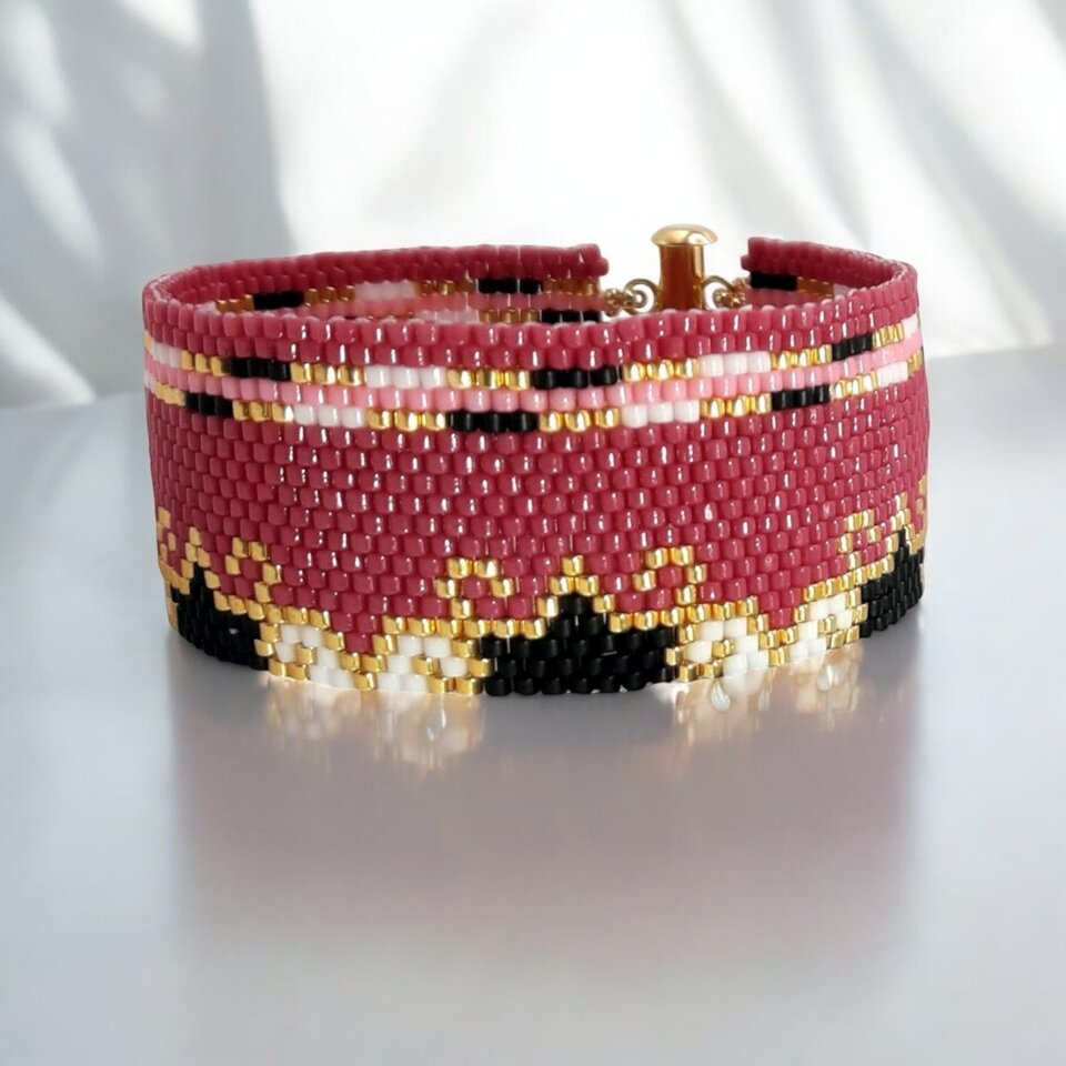 Peyote Stitch Beaded Bracelet Pattern, Very Cherry Design (PDF)