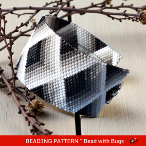 THE DEEP: A Peyote Stitch Beaded Bracelet Pattern by Bead with Bugs