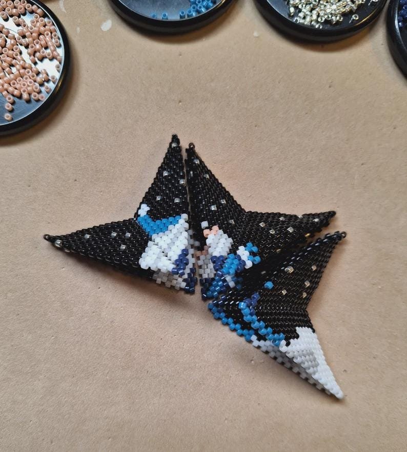 Santa in the Stars Peyote Stitch Beaded Star Pattern